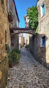 Vie del borgo