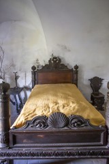 One of the bedrooms of the Malaspina Castle